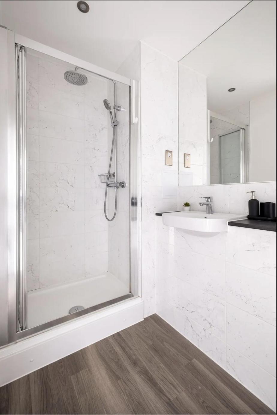 Scandi Style Flat In London With Private Terrace ภายนอก รูปภาพ